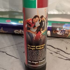 NFL Red and Green Finger Football Game